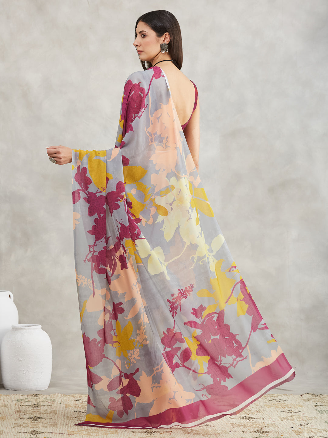 Janasya Grey Georgette Abstract Printed Saree | Swadesiicart