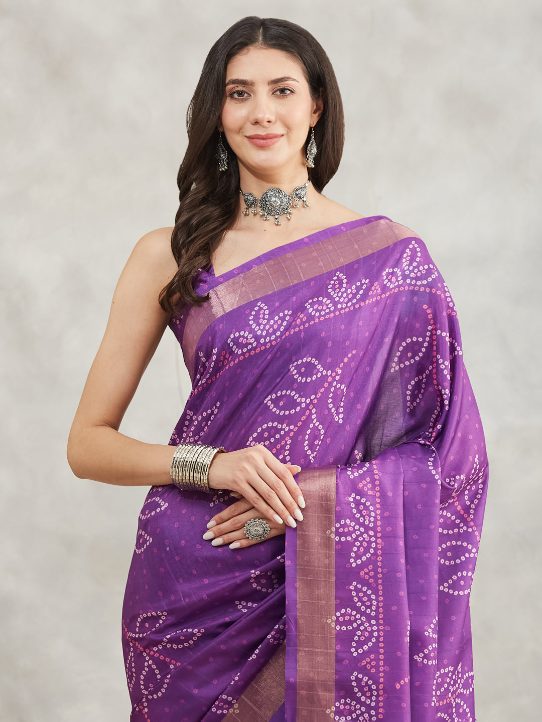 Janasya Purple Silk Blend Bandhani Printed Saree | Swadesiicart