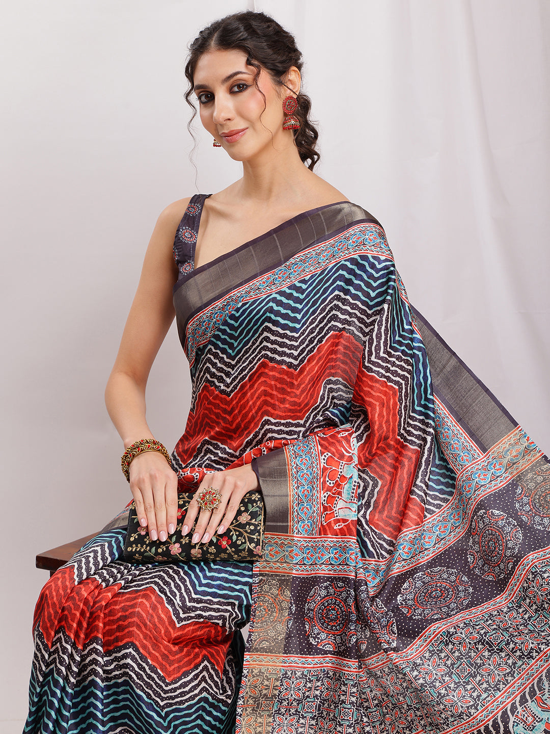 Janasya Multicolor Silk Blend Chevron Printed Saree | Swadesiicart