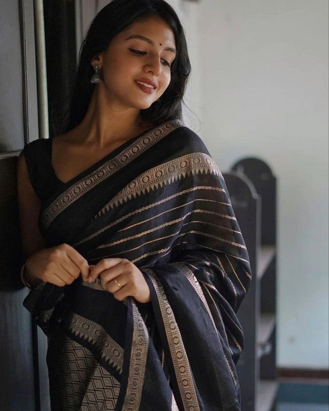 NOZ2TOZ Women Banarasi Silk Woven Saree With Blouse Piece - Black | Swadesiicart