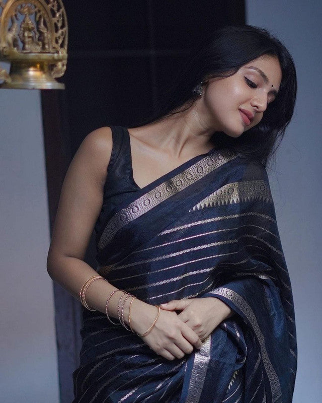 NOZ2TOZ Women Banarasi Silk Woven Saree With Blouse Piece - Black | Swadesiicart