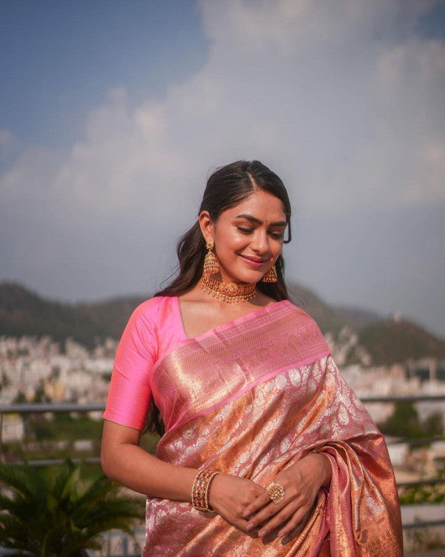 NOZ2TOZ Women Banarasi Silk Woven Saree With Blouse Piece - Pink | Swadesiicart