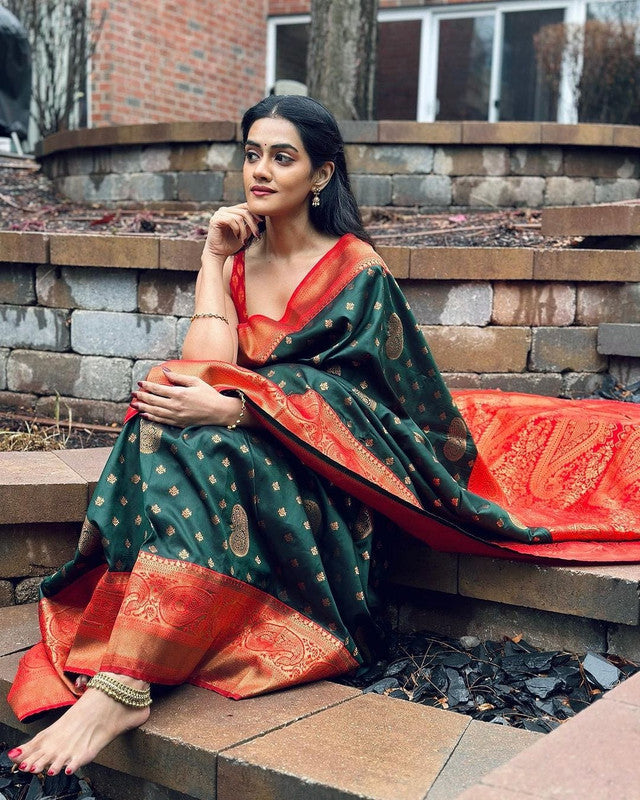 NOZ2TOZ Women Banarasi Silk Woven Saree With Blouse Piece - Green | Swadesiicart