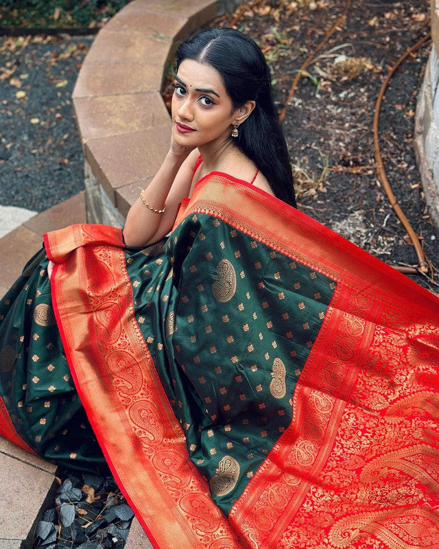 NOZ2TOZ Women Banarasi Silk Woven Saree With Blouse Piece - Green | Swadesiicart