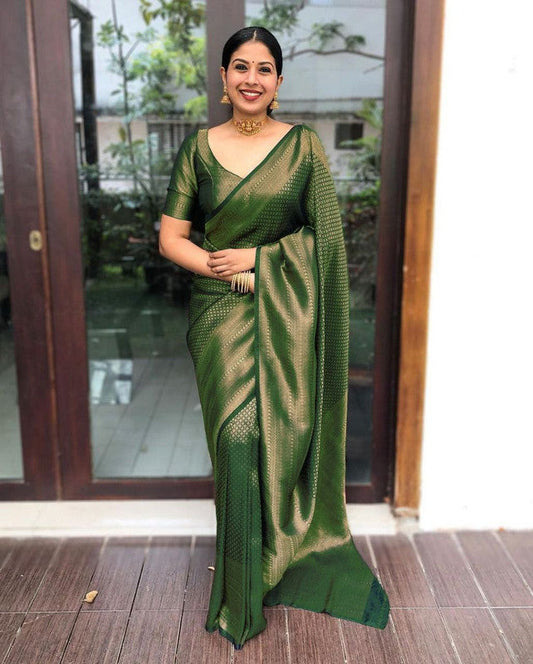 NOZ2TOZ Women Banarasi Silk Woven Saree With Blouse Piece - Green | Swadesiicart