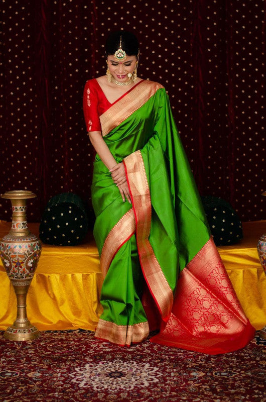 NOZ2TOZ Women Banarasi Silk Woven Saree With Blouse Piece - Green | Swadesiicart
