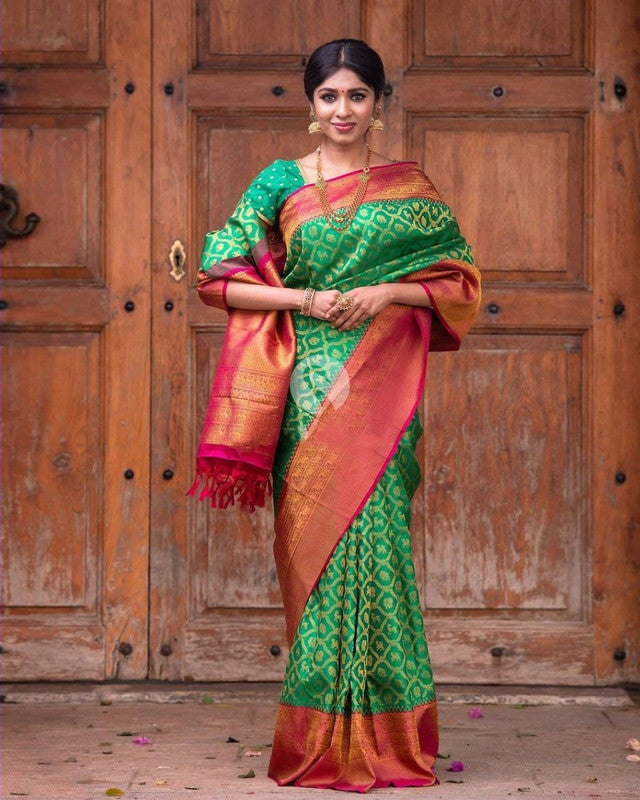 NOZ2TOZ Women Banarasi Silk Woven Saree With Blouse Piece - Green | Swadesiicart