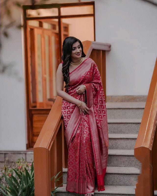 NOZ2TOZ Women Banarasi Silk Woven Saree With Blouse Piece - Maroon | Swadesiicart