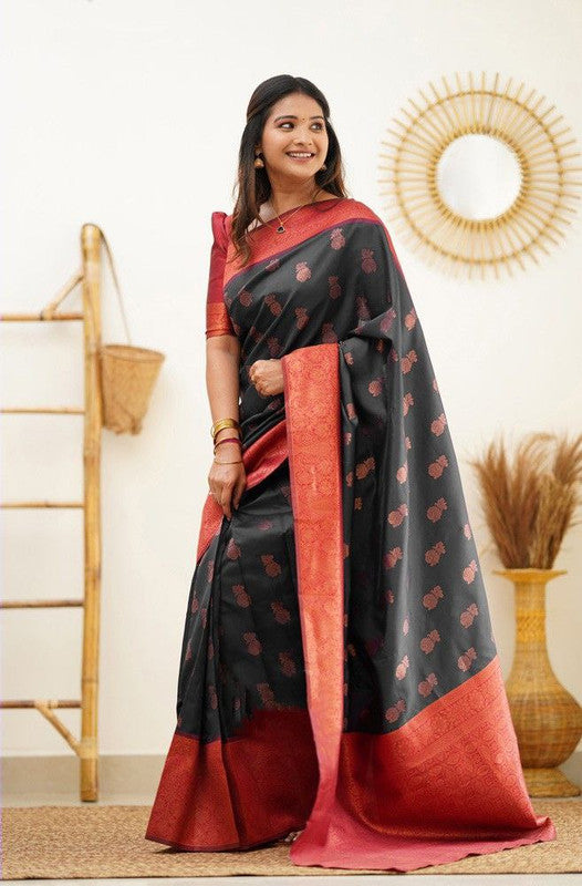 NOZ2TOZ Women Banarasi Silk Woven Saree With Blouse Piece - Black | Swadesiicart