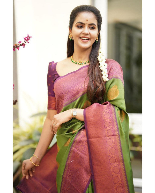 NOZ2TOZ Women Banarasi Silk Woven Saree With Blouse Piece - Green | Swadesiicart