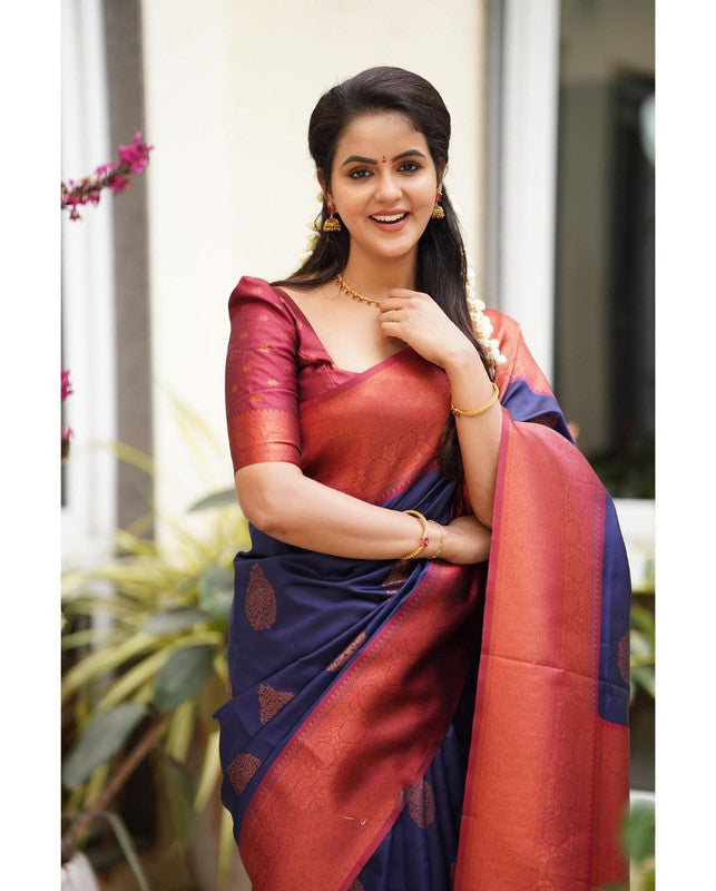 NOZ2TOZ Women Banarasi Silk Woven Saree With Blouse Piece - Navy Blue | Swadesiicart