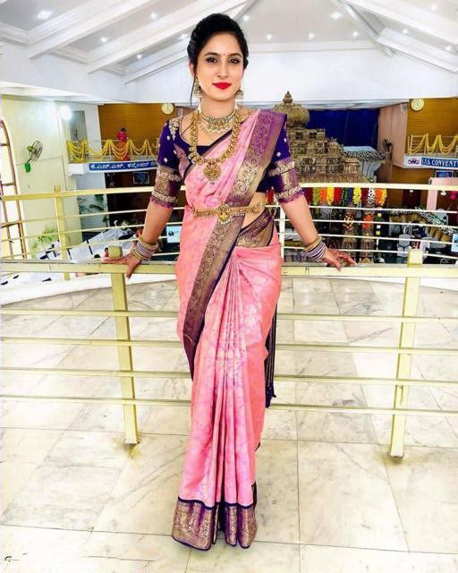 NOZ2TOZ Women Banarasi Silk Woven Saree With Blouse Piece - Pink | Swadesiicart