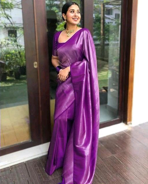 NOZ2TOZ Women Banarasi Silk Woven Saree With Blouse Piece - Magenta | Swadesiicart