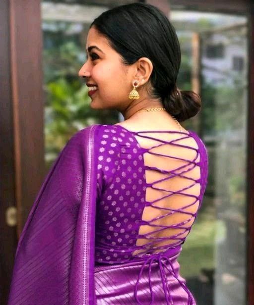 NOZ2TOZ Women Banarasi Silk Woven Saree With Blouse Piece - Magenta | Swadesiicart