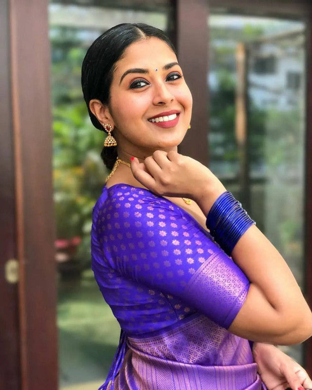 NOZ2TOZ Women Banarasi Silk Woven Saree With Blouse Piece - Lavender | Swadesiicart