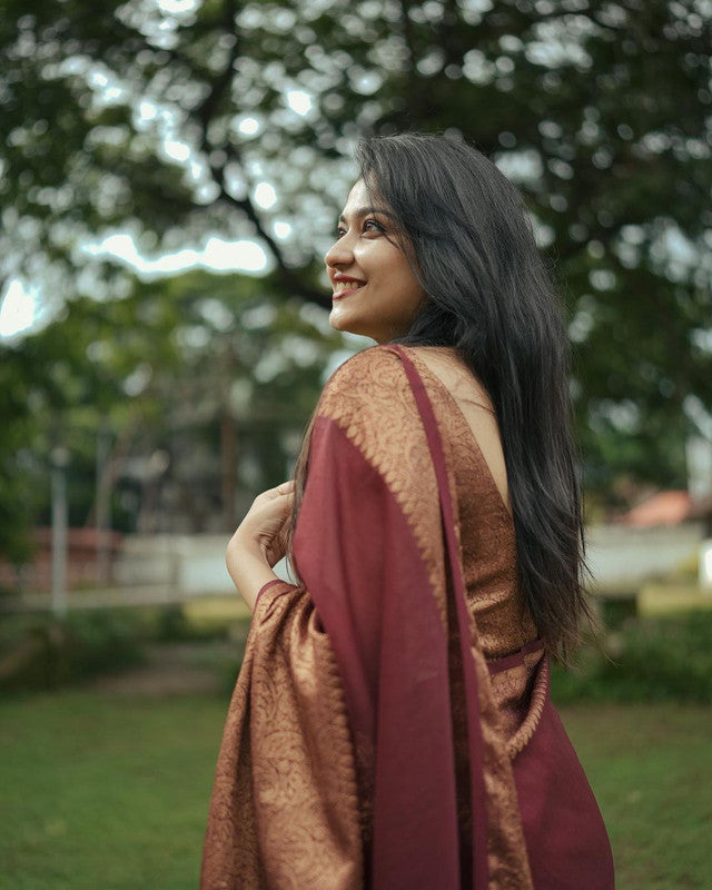 NOZ2TOZ Women Banarasi Silk Woven Saree With Blouse Piece - Maroon | Swadesiicart