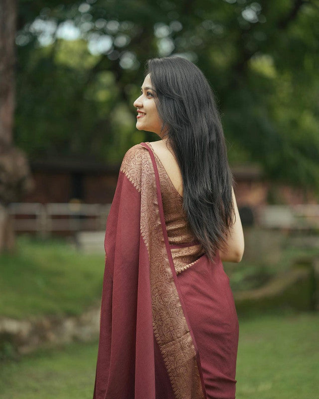 NOZ2TOZ Women Banarasi Silk Woven Saree With Blouse Piece - Maroon | Swadesiicart