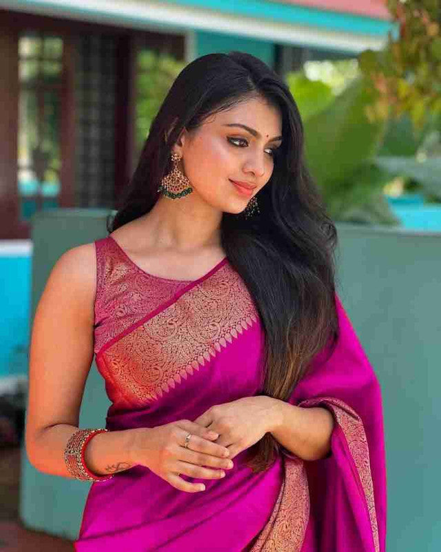 NOZ2TOZ Women Banarasi Silk Woven Saree With Blouse Piece - Pink | Swadesiicart