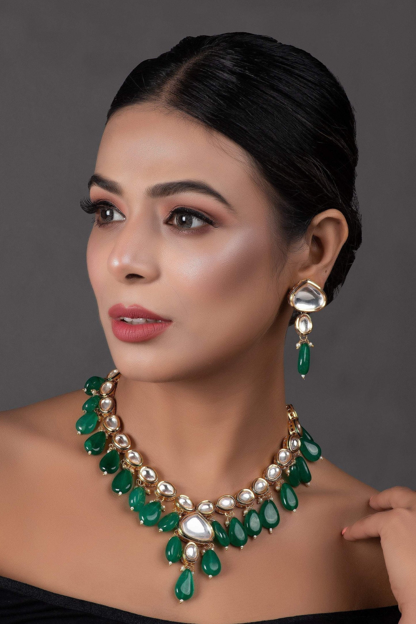 Peryl Women's Emerald Beaded Gold Toned Kundan Inspired Necklace With Earrings - Swadesiicart