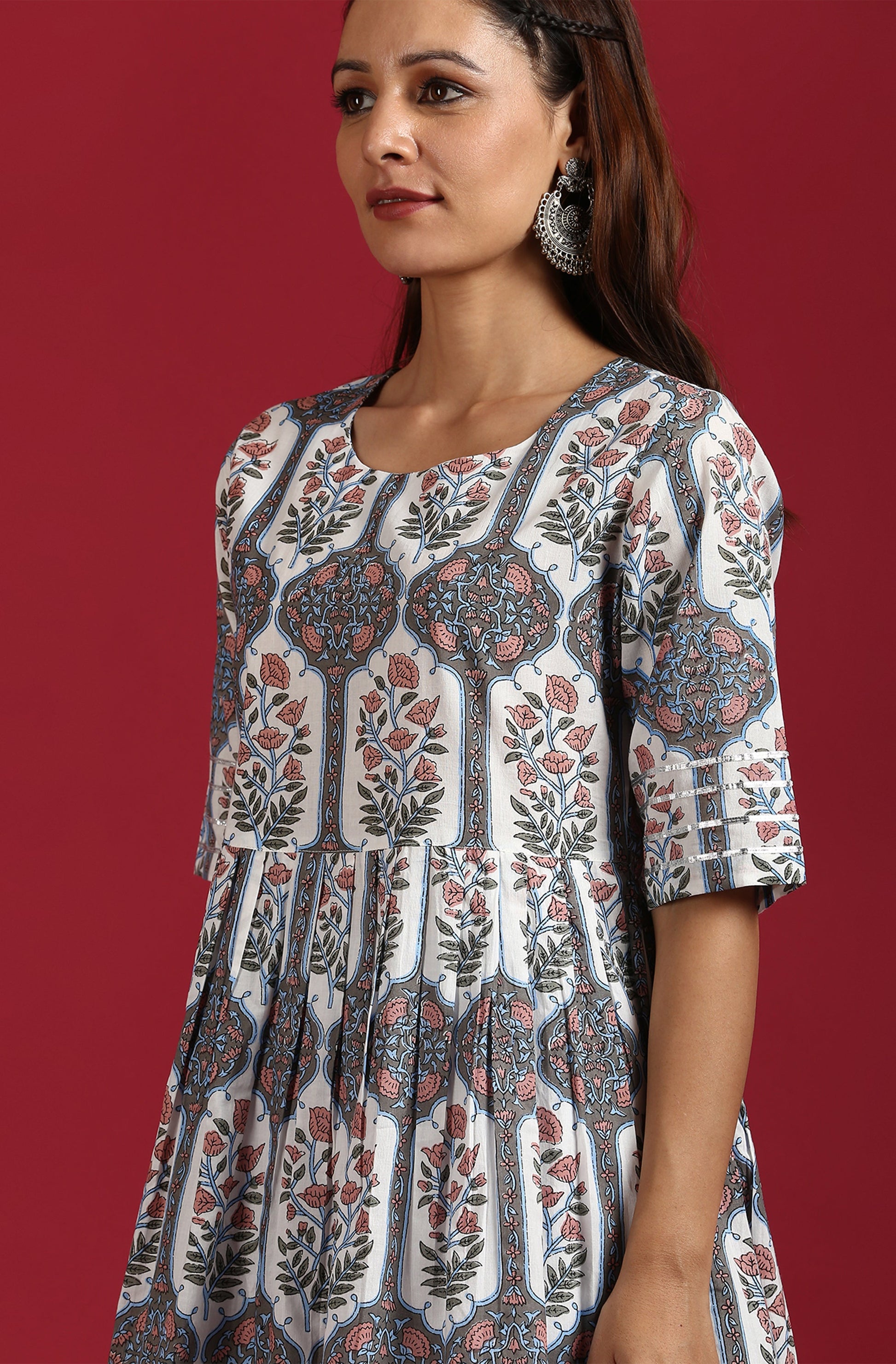 Janasya Women's White Cotton Botanical Print Kurta With Palazzo And Dupatta | Swadesiicart