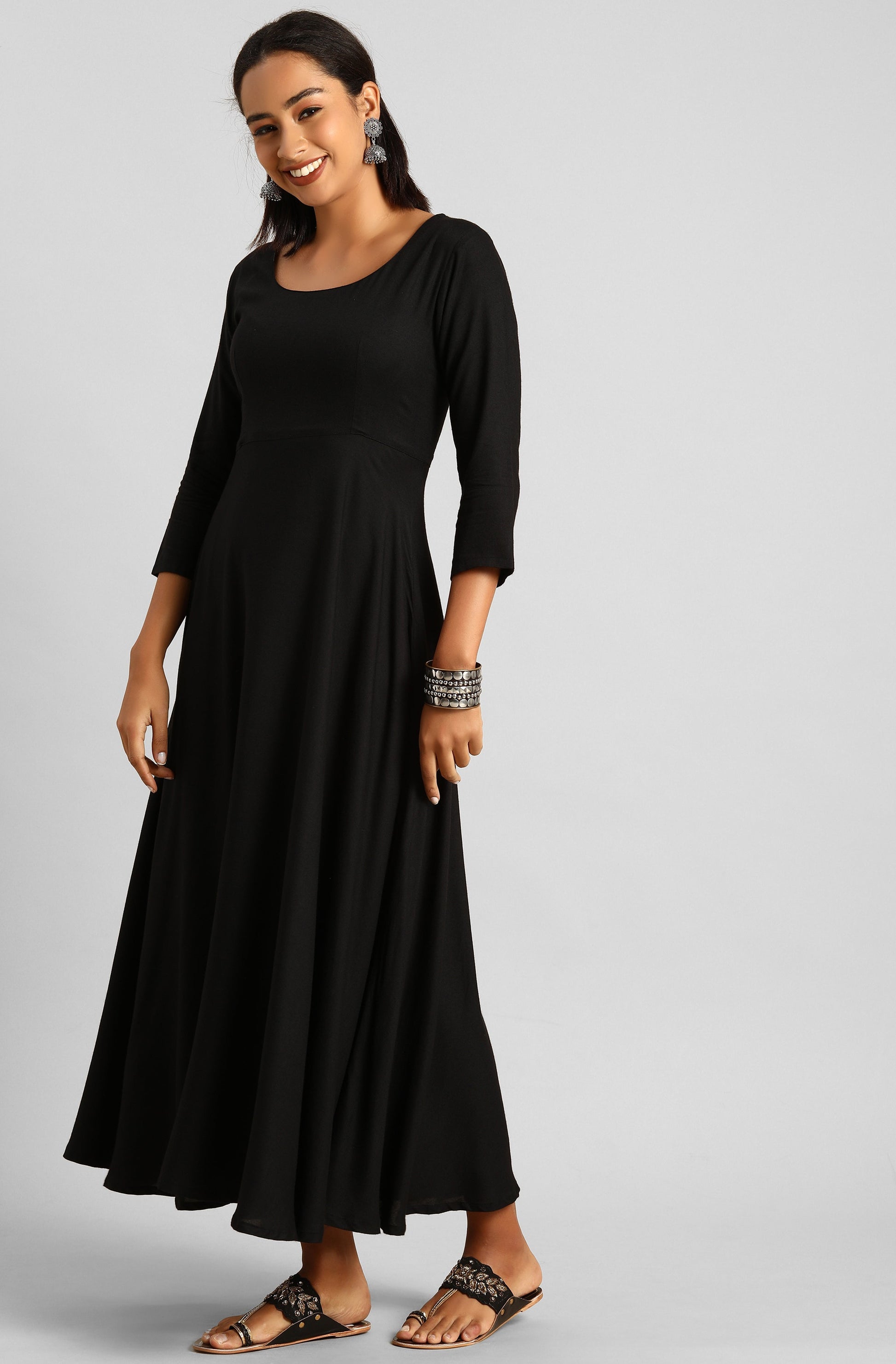 Janasya Women's Black Rayon Solid Kurta With Dupatta | Swadesiicart