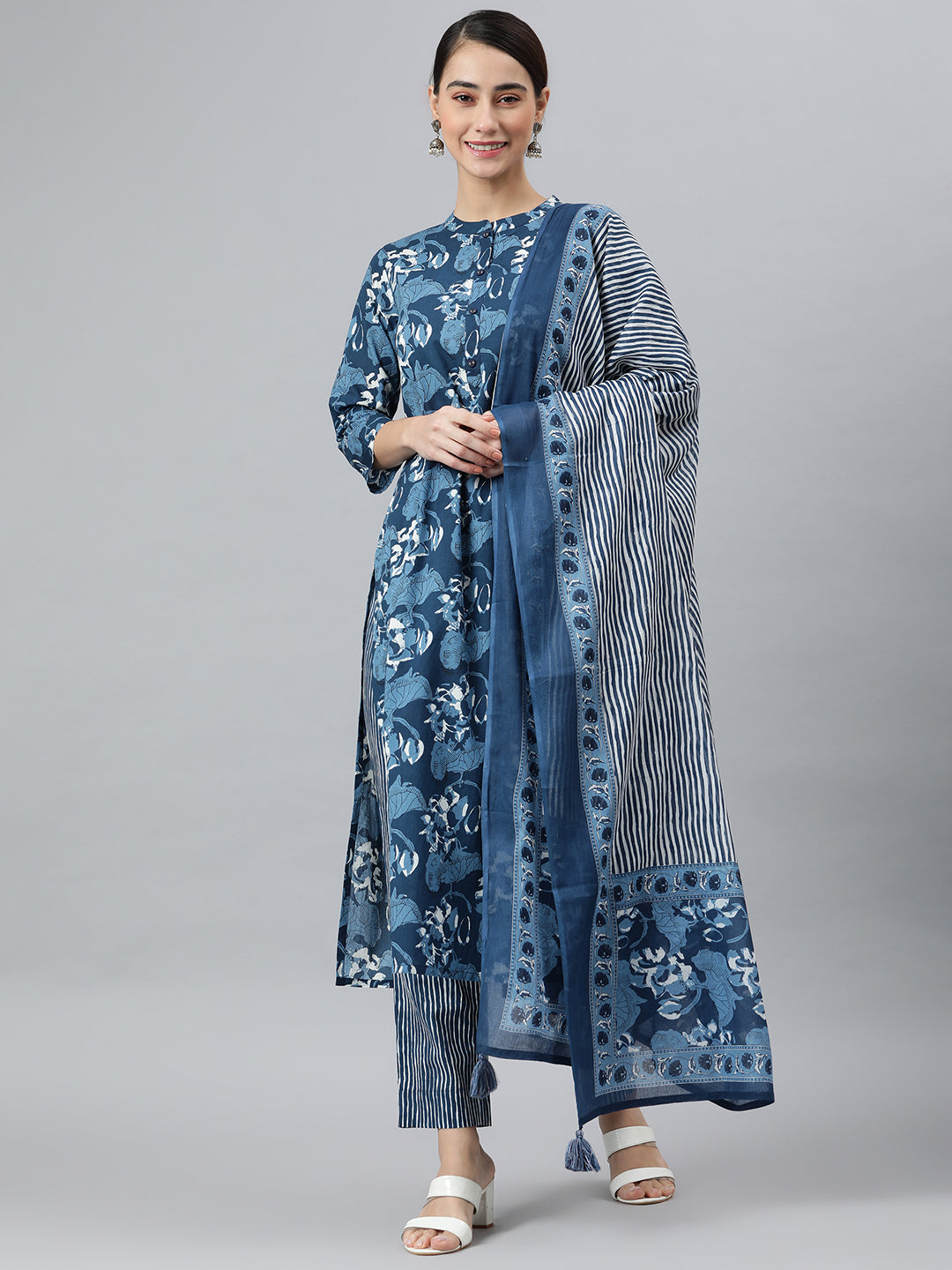 Janasya Women's Blue Cotton Block Print Kurta With Pant And Dupatta | Swadesiicart