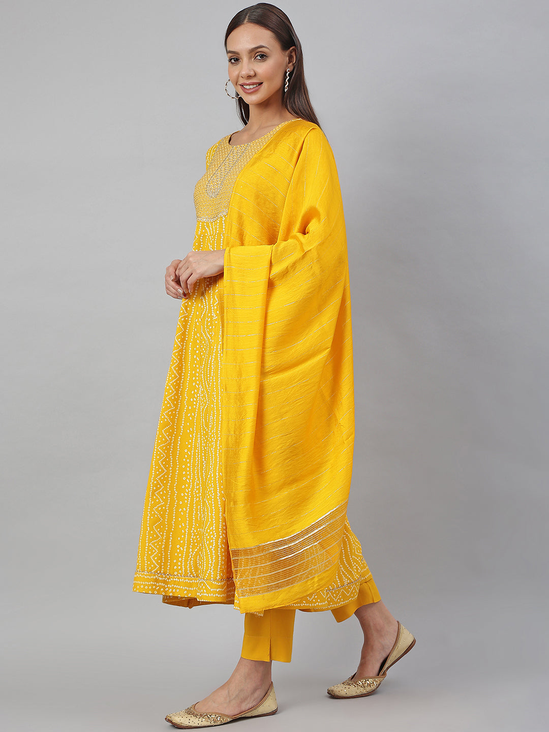 Janasya Women's Yellow Cotton Bandhej Kurta With Pant And Dupatta | Swadesiicart