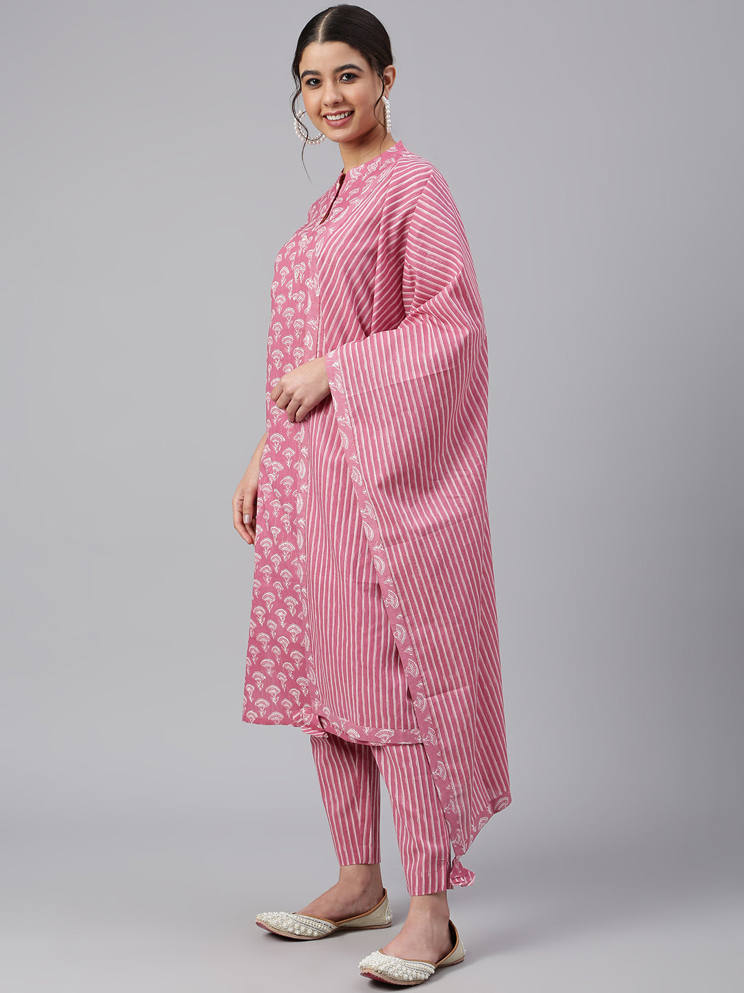 Janasya Women's Mauve Cotton Floral Print Kurta With Pant And Dupatta | Swadesiicart