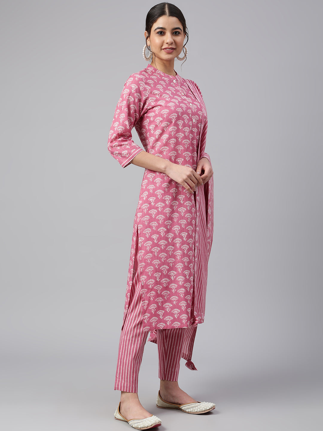 Janasya Women's Mauve Cotton Floral Print Kurta With Pant And Dupatta | Swadesiicart