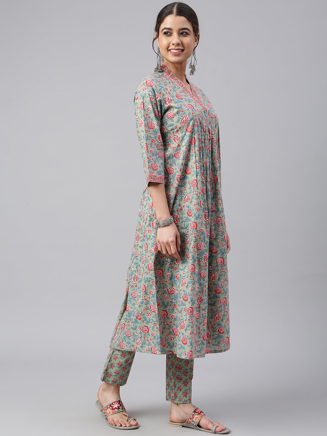Janasya Women's Sea Green Cotton Floral Print Kurta With Pant | Swadesiicart