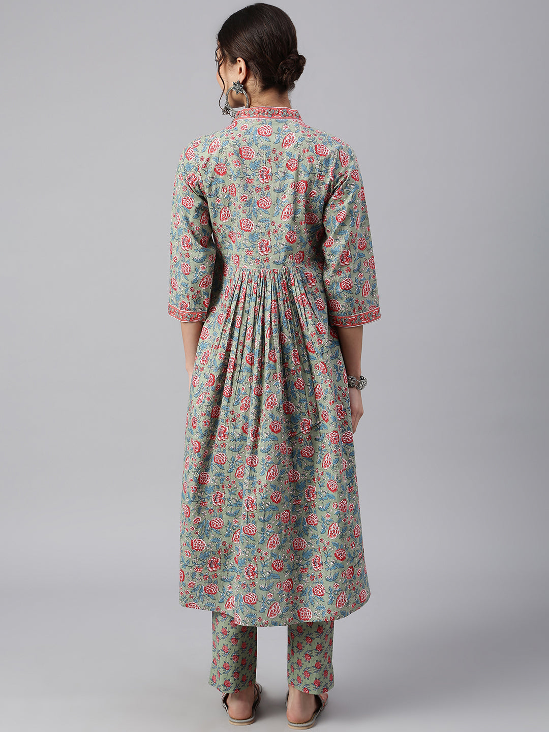 Janasya Women's Sea Green Cotton Floral Print Kurta With Pant | Swadesiicart