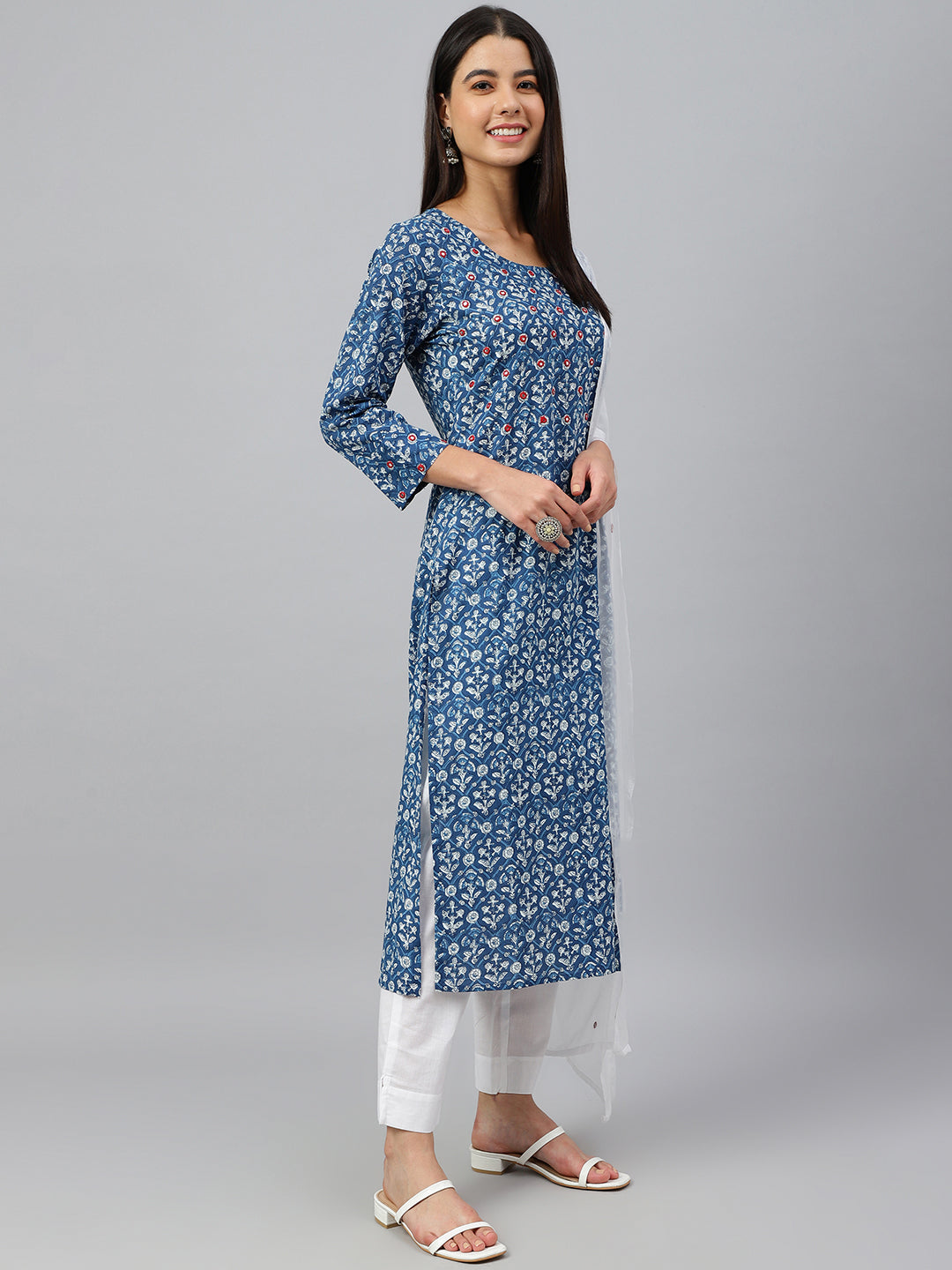Janasya Women's Navy Blue Cotton Floral Print Kurta With Pant And Dupatta | Swadesiicart