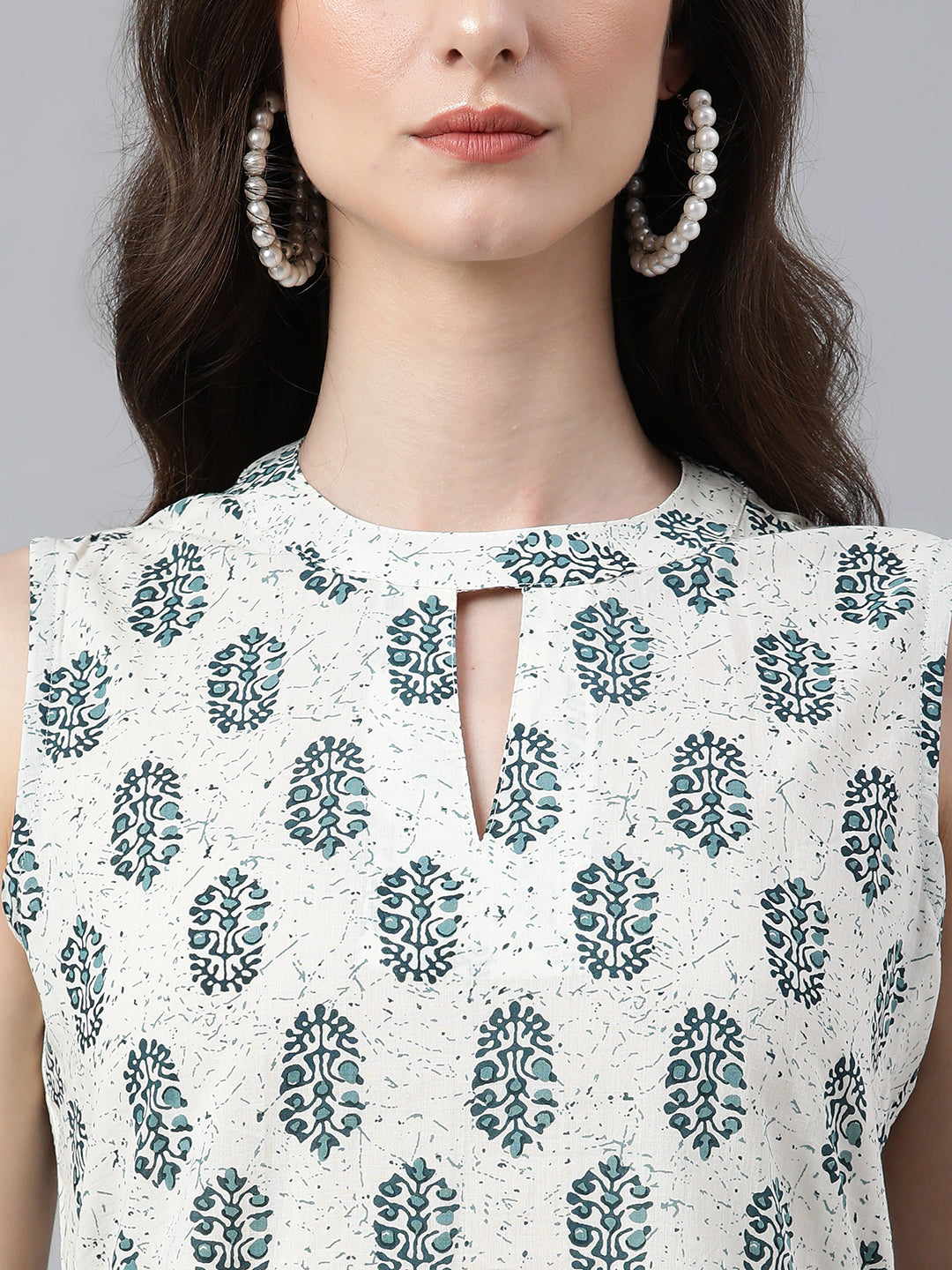 Janasya Women's White Cotton Floral Print Kurta With Pant And Dupatta | Swadesiicart