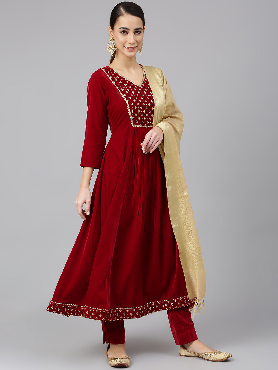 Janasya Women's Maroon Velvet Solid Kurta With Pant And Dupatta | Swadesiicart