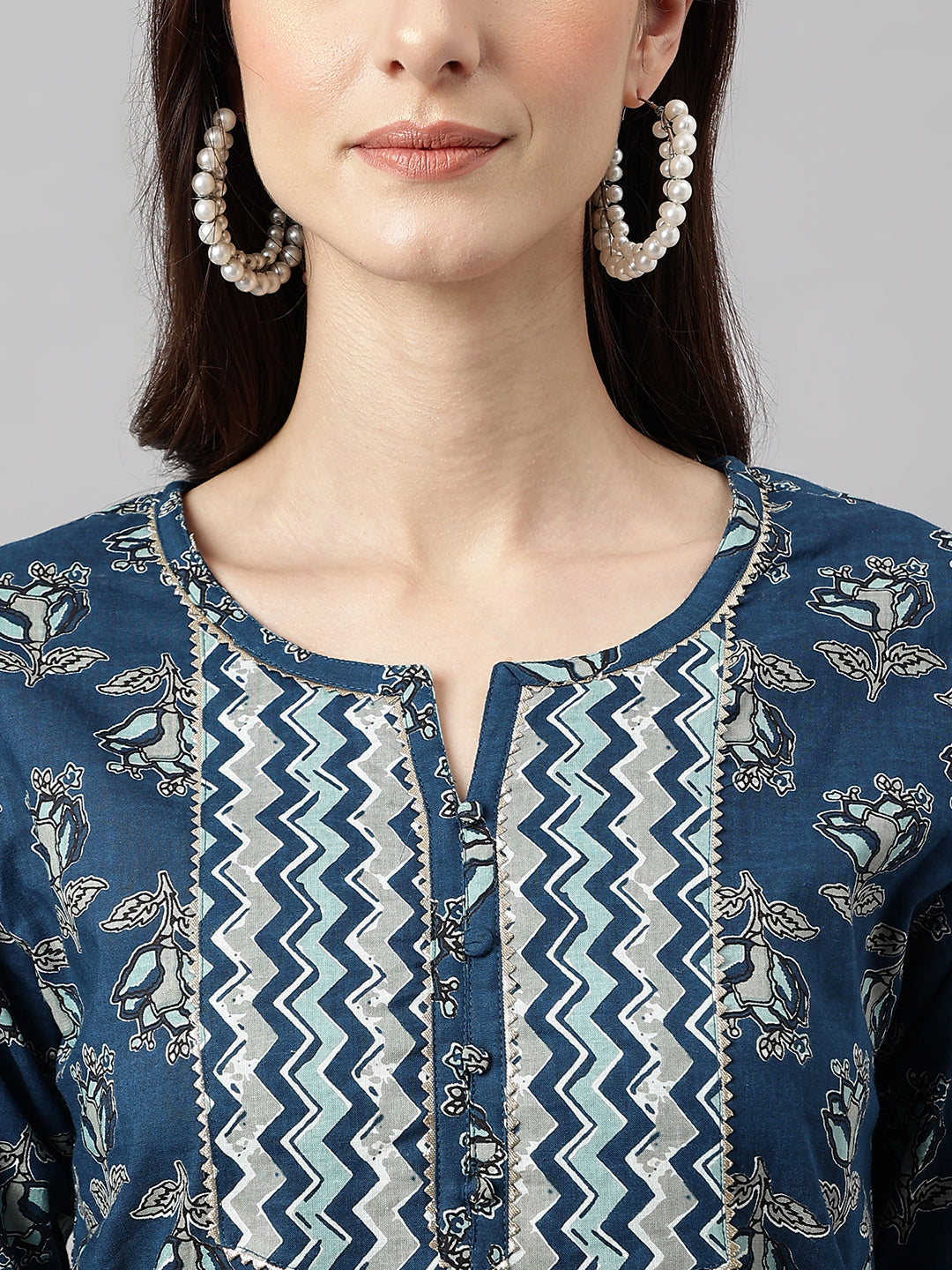 Janasya Women's Blue Cotton Floral Printed Straight Casual Kurta Set | Swadesiicart