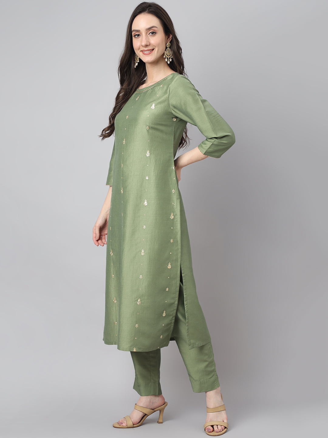Janasya Women's Green Chinon Solid Straight Festive Kurta Set | Swadesiicart