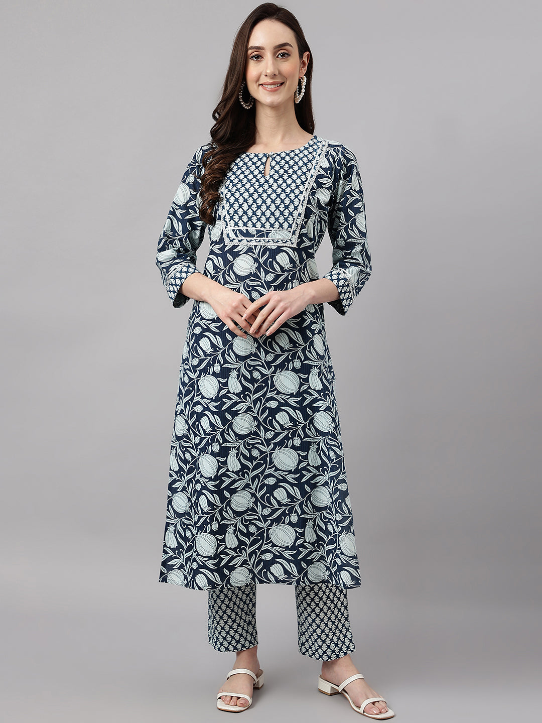 Janasya Women's Navy Blue Cotton Botanical Printed Straight Casual Kurta Set | Swadesiicart