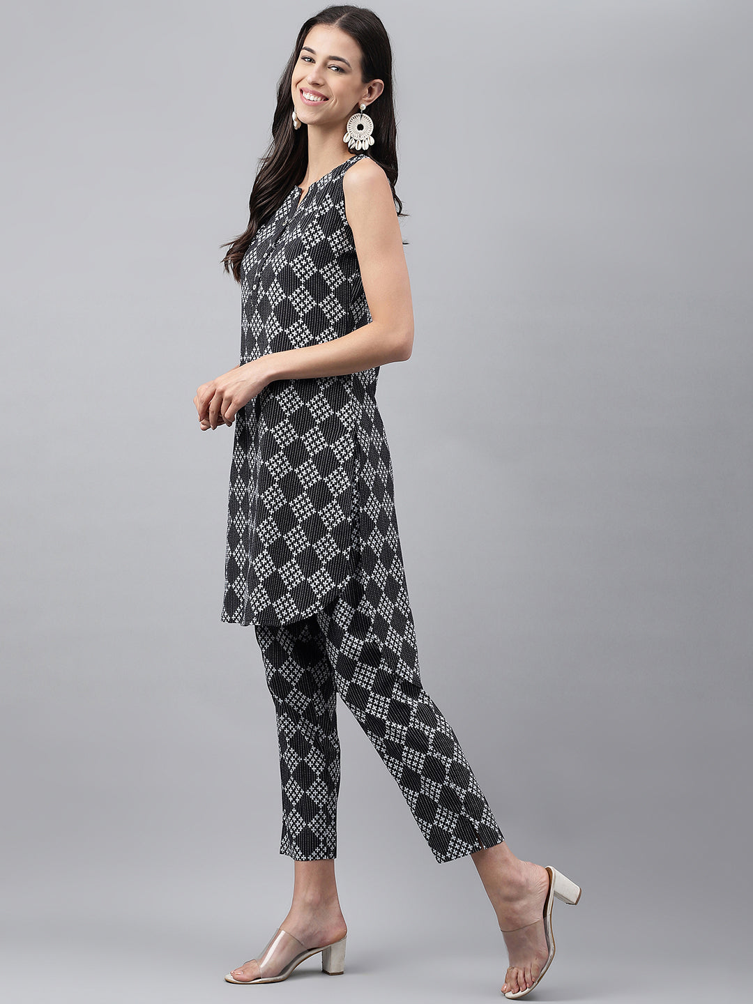 Janasya Women's Black Cotton Ethnic Motifs High Low Casual Kurta Set | Swadesiicart