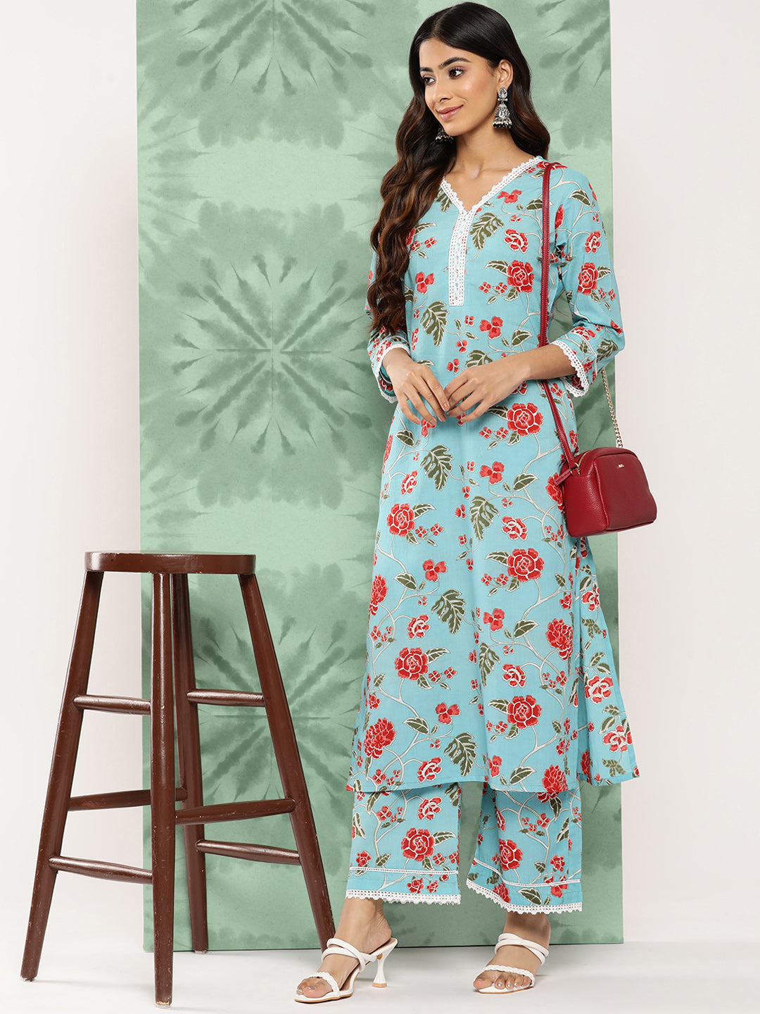 Janasya Women's Sky Blue Cotton Floral Printed Straight Casual Kurta Set | Swadesiicart