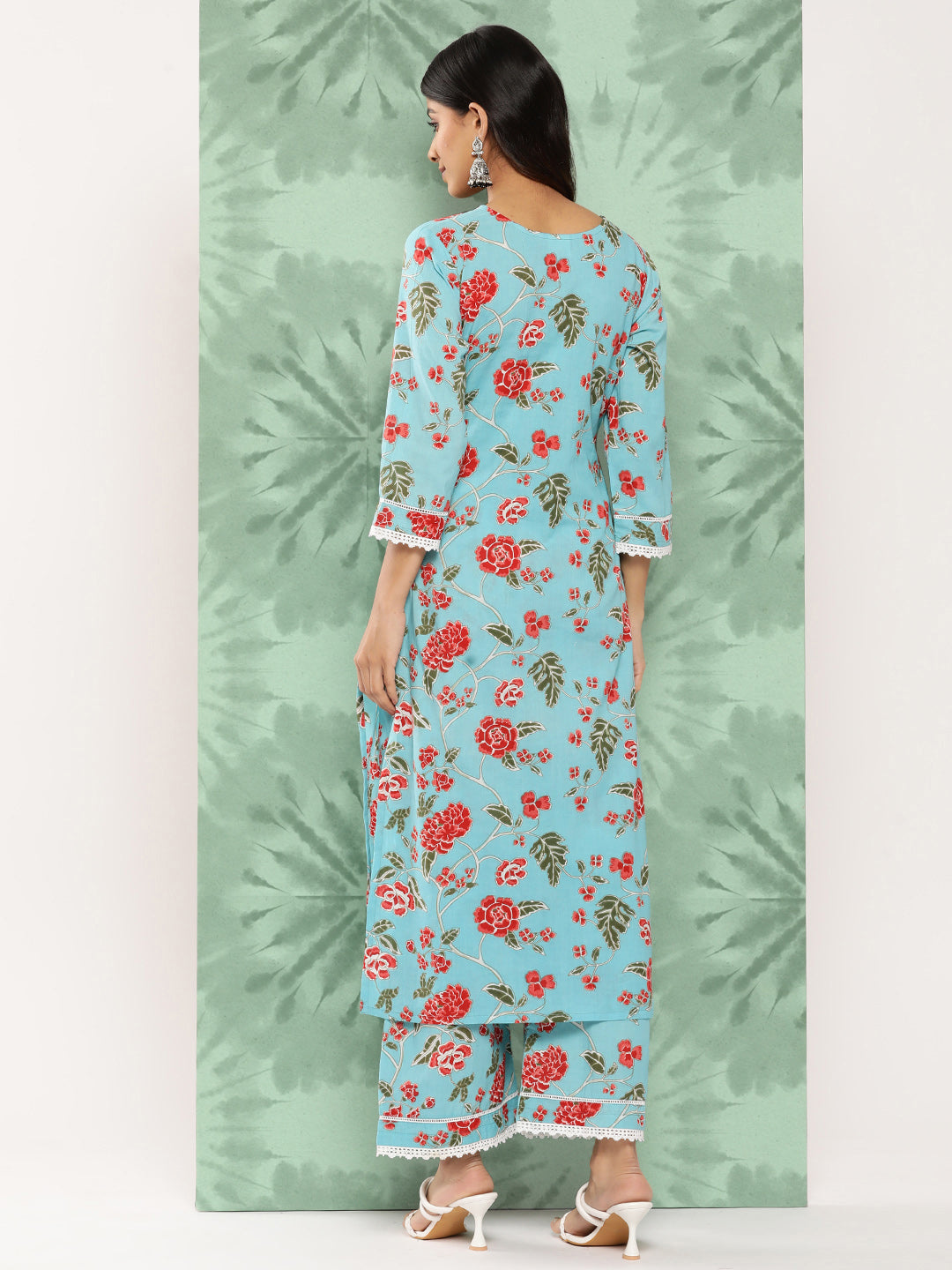 Janasya Women's Sky Blue Cotton Floral Printed Straight Casual Kurta Set | Swadesiicart