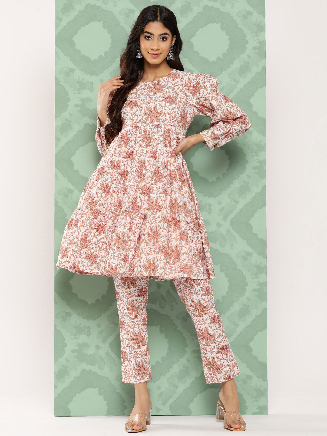 Janasya Women's White Cotton Botanical Printed Tiered Casual Kurta Set | Swadesiicart