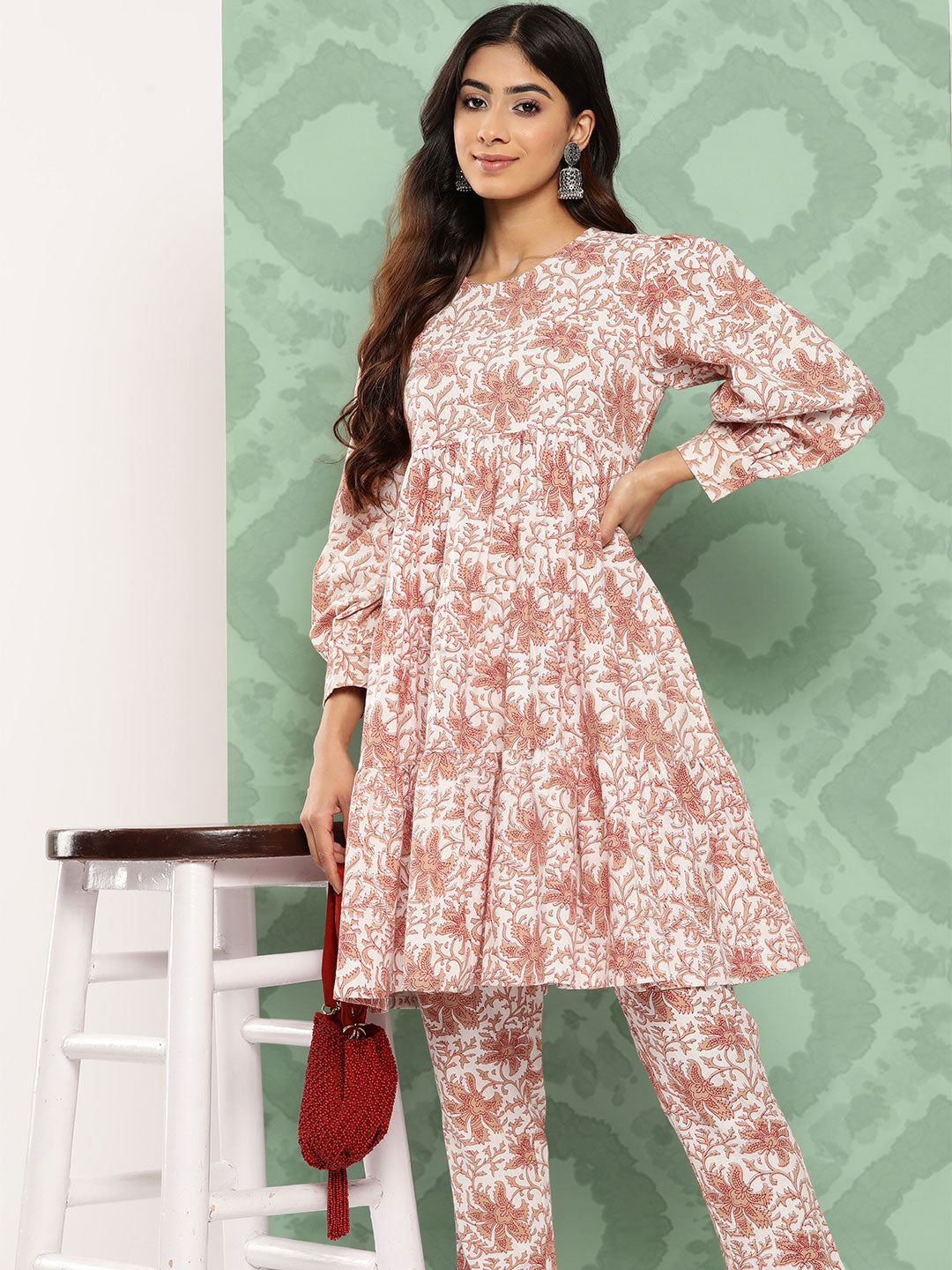 Janasya Women's White Cotton Botanical Printed Tiered Casual Kurta Set | Swadesiicart