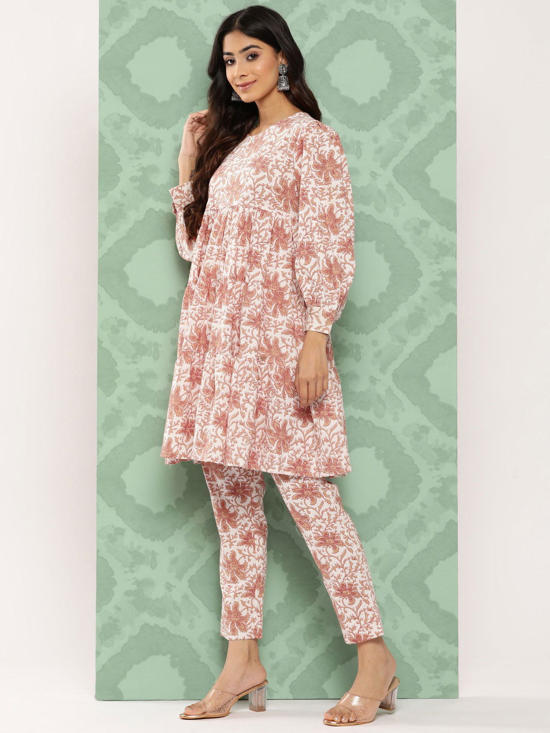 Janasya Women's White Cotton Botanical Printed Tiered Casual Kurta Set | Swadesiicart