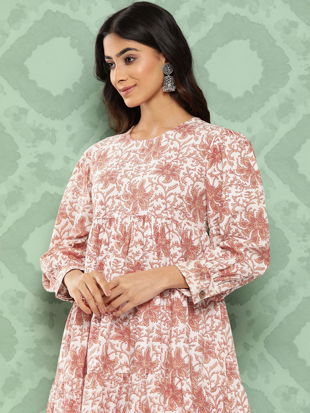 Janasya Women's White Cotton Botanical Printed Tiered Casual Kurta Set | Swadesiicart