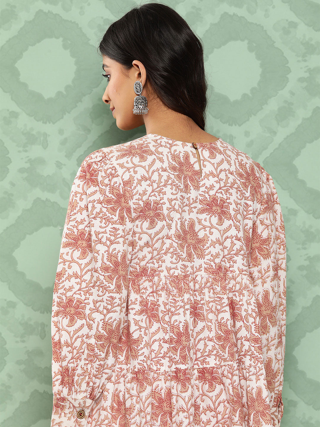 Janasya Women's White Cotton Botanical Printed Tiered Casual Kurta Set | Swadesiicart