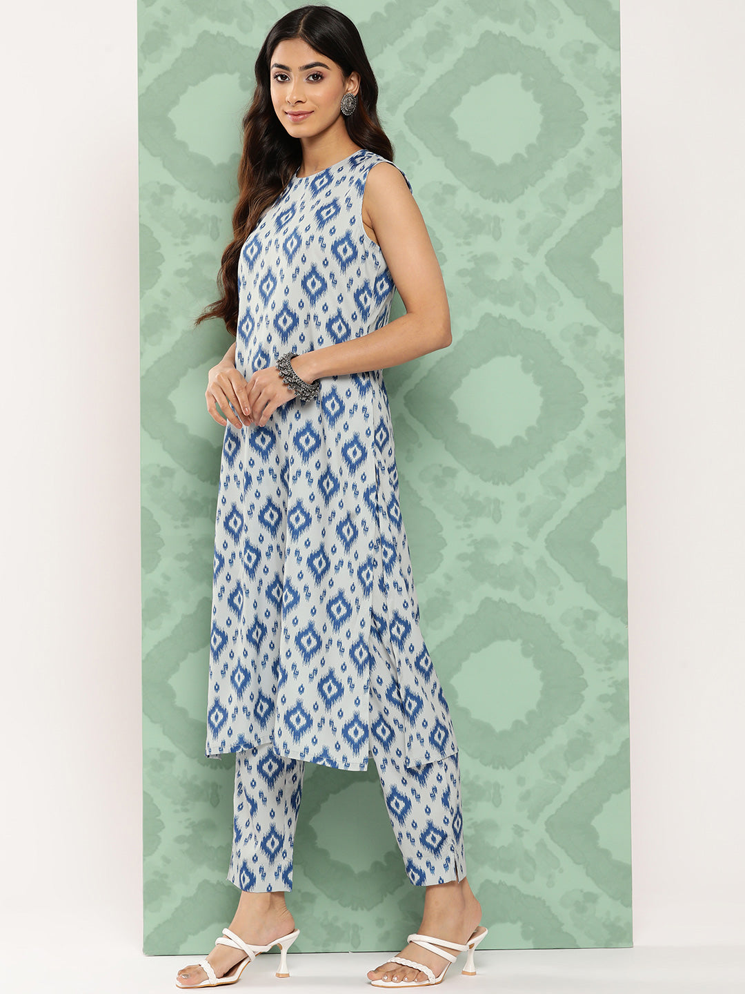 Janasya Women's Grey Crepe Digital Printed Straight Casual Kurta Set | Swadesiicart