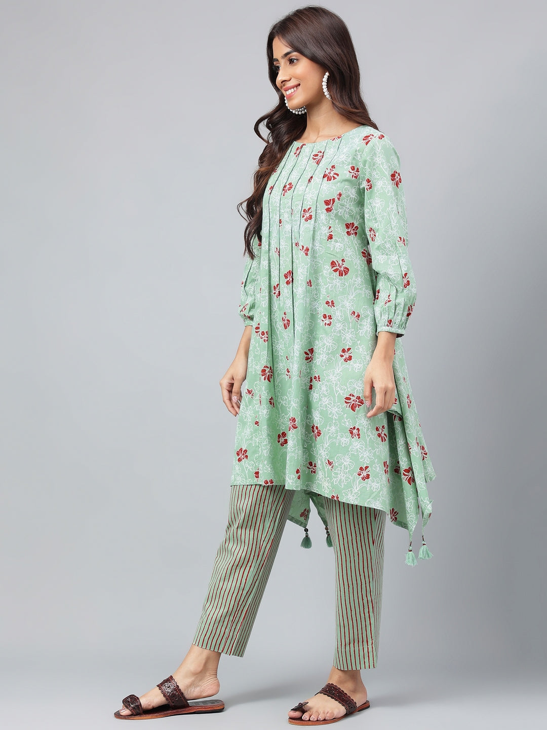 Janasya Women's Green Cotton Floral Printed Handkerchief Casual Kurta Set | Swadesiicart