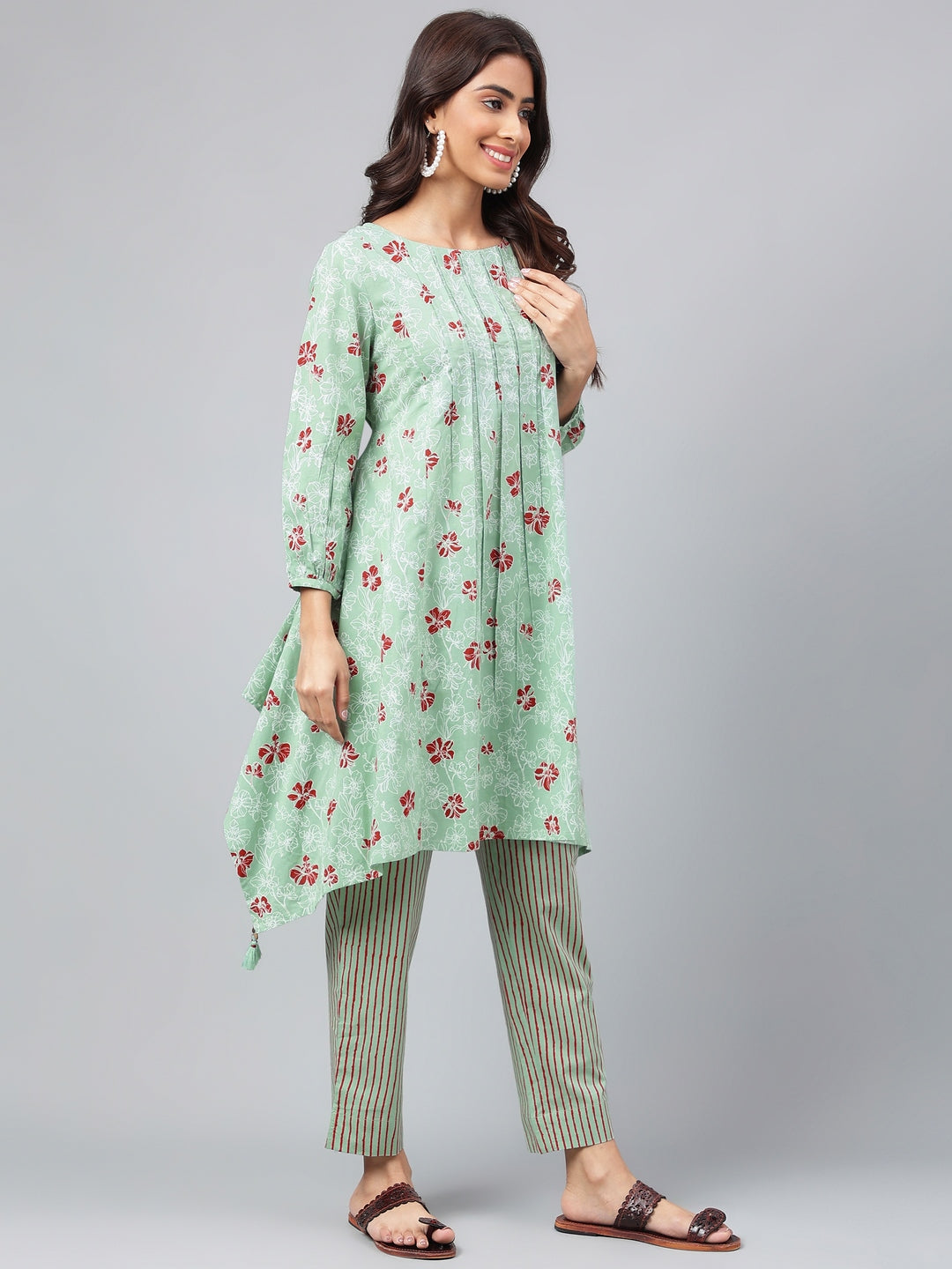 Janasya Women's Green Cotton Floral Printed Handkerchief Casual Kurta Set | Swadesiicart