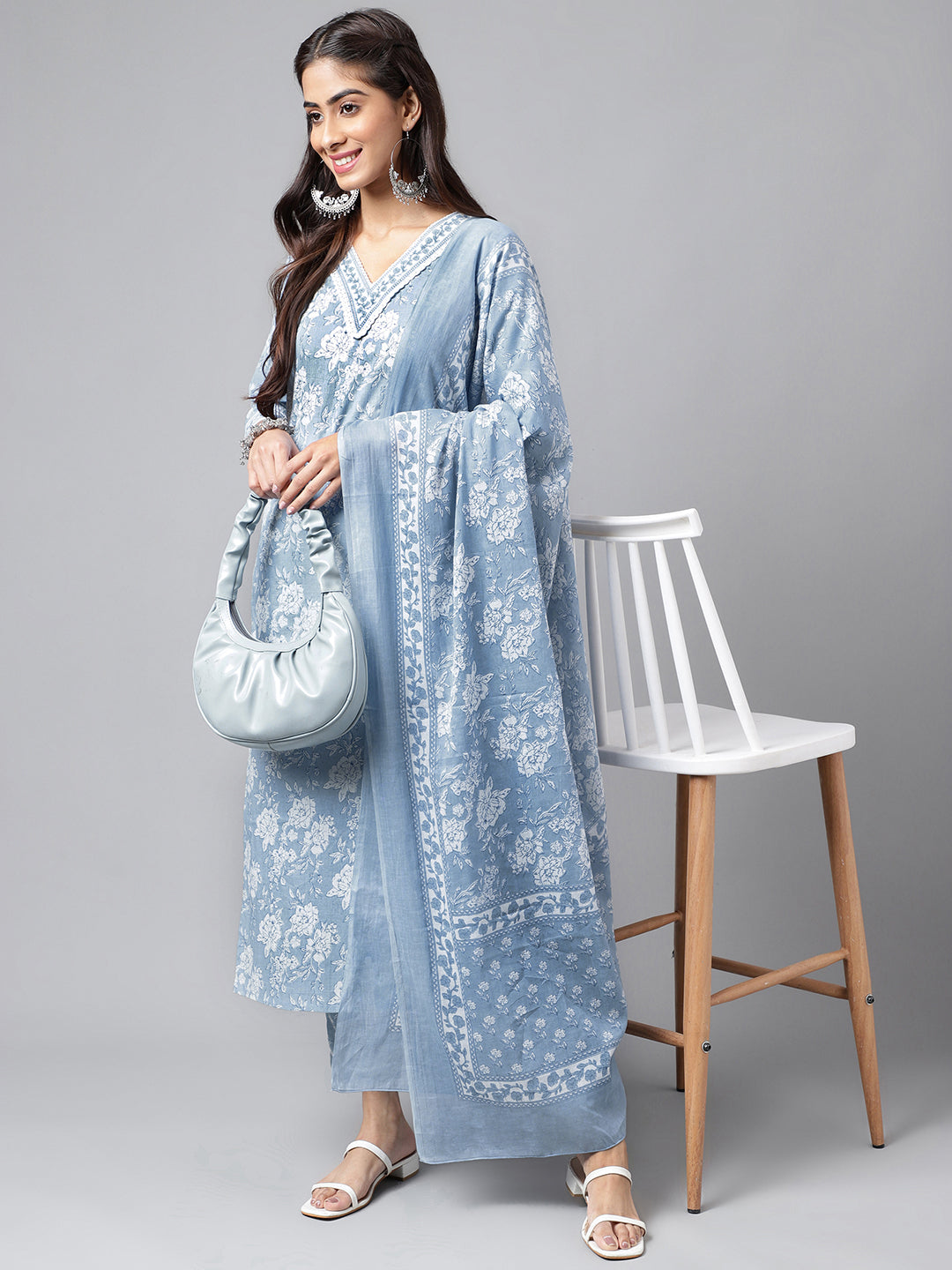 Janasya Women's Light Blue Cotton Floral Printed Straight Casual Kurta Set | Swadesiicart
