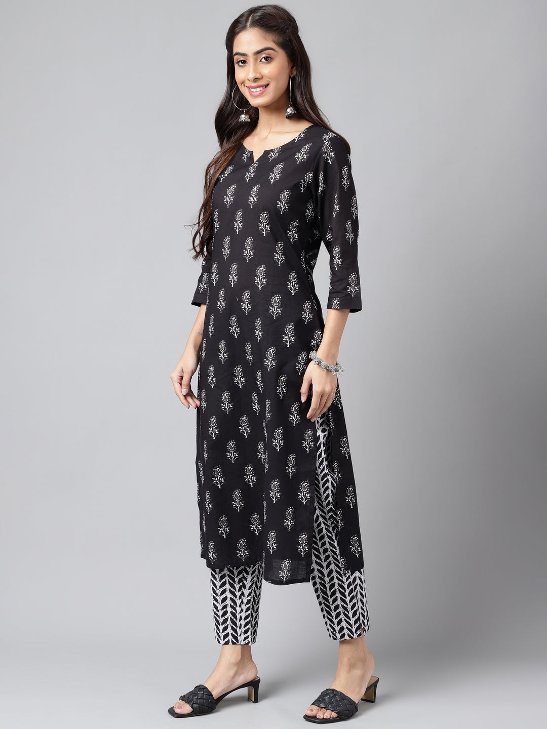 Janasya Women's Black Cotton Paisley Printed Straight Casual Kurta Set | Swadesiicart